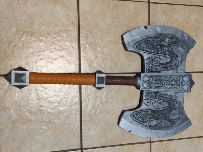 Stoick the Vast's Axe - How to Train Your Dragon