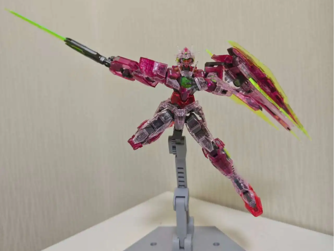 Miniatura 1 do modelo 3D 万代高达支架