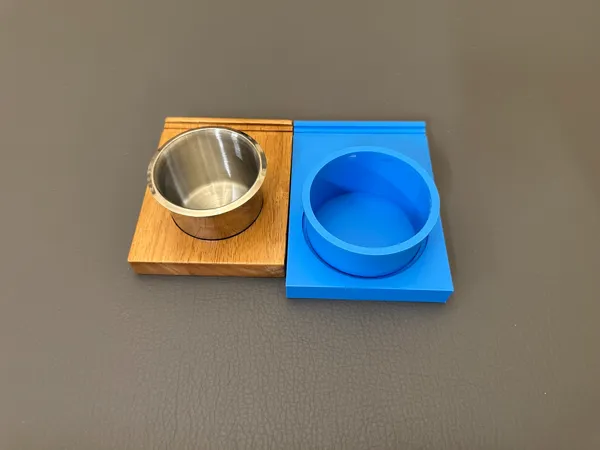 Grand porte-gobelet pour table de jeu Brimhart