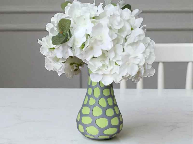 Salamandra Vase | Modern Vase with Organic Pattern