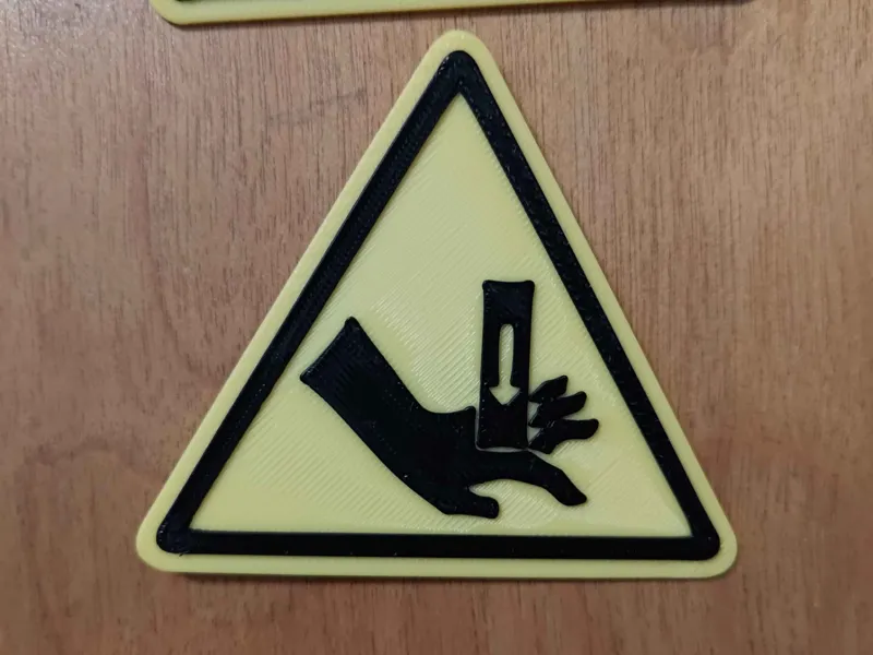 Crush Hazard Warning Sign