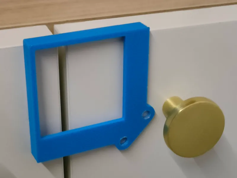 Drilling jig for drawer and closet door handle