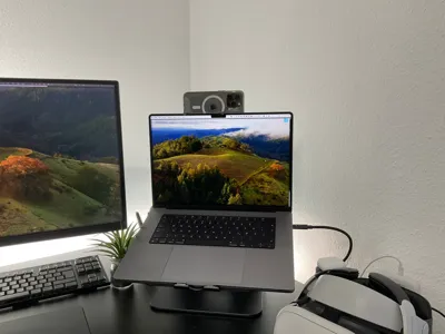 MacBook Continuity Holder for iPhone 13 Pro & case