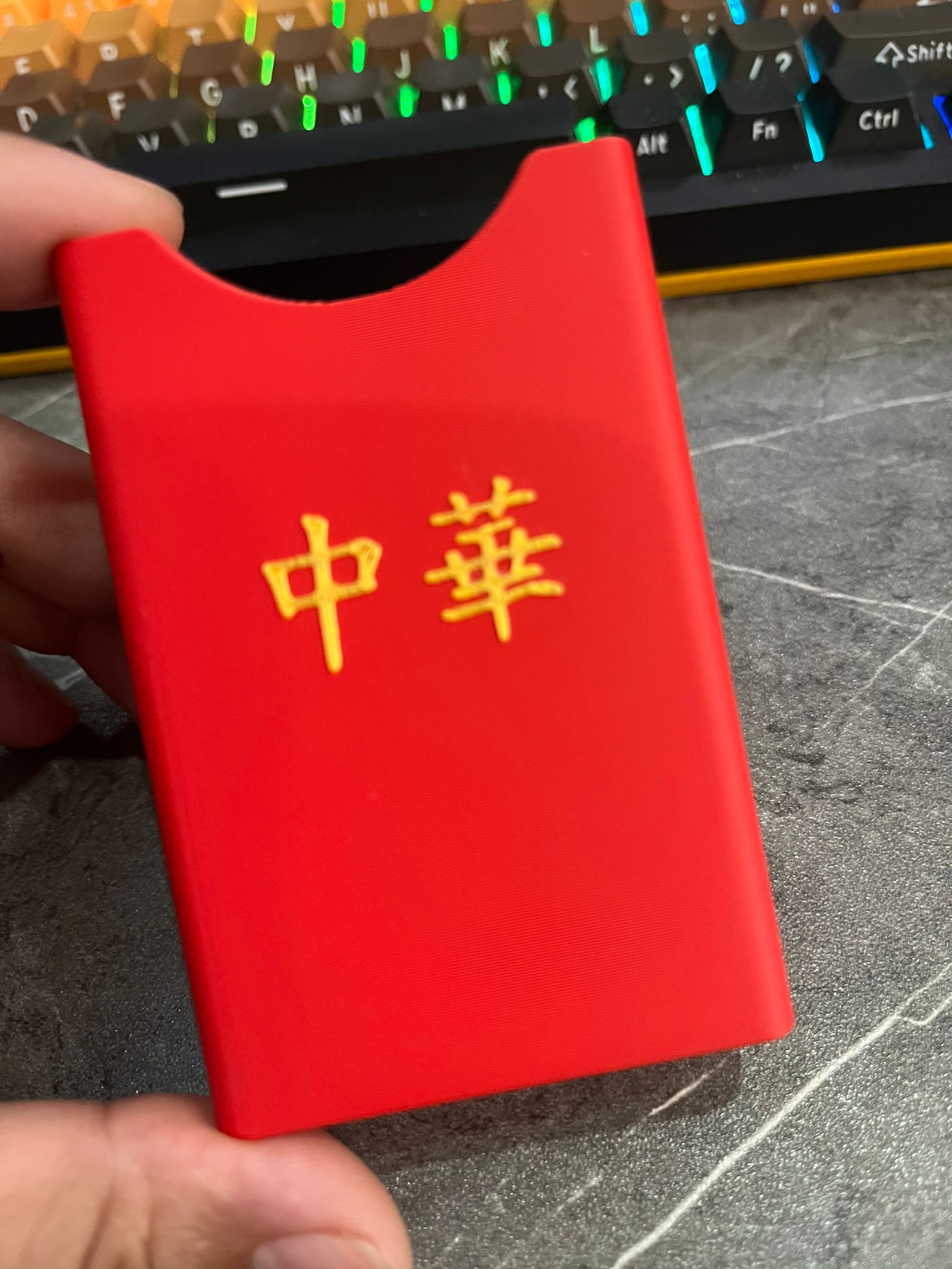 Miniatura 2 do modelo 3D 拓竹logo烟盒保护壳 
