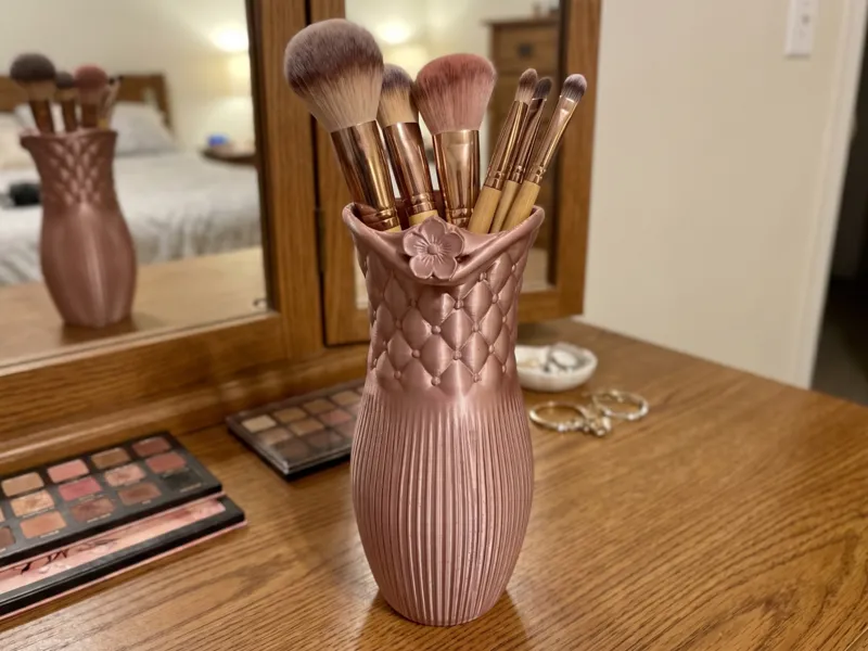 Tufted Quilted Vanity Vase & Makeup Brush Holder