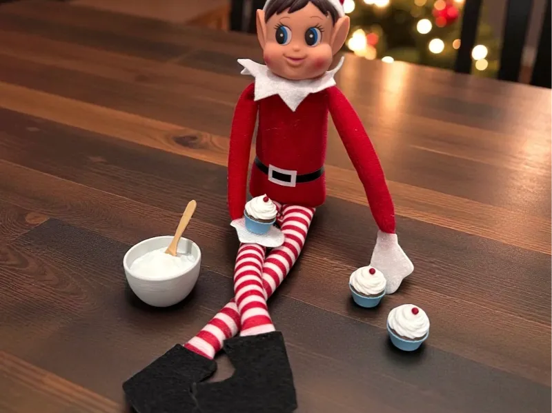 Elf Christmas Cupcakes & Mixing bowl props