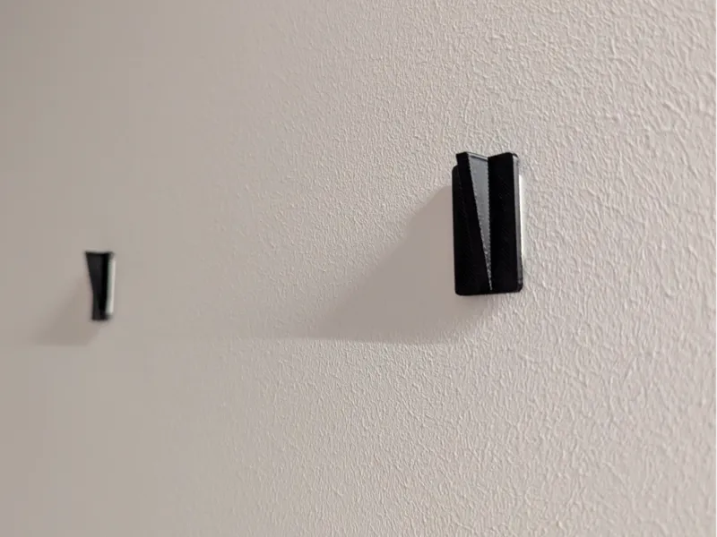 Small wall hook (paintings)
