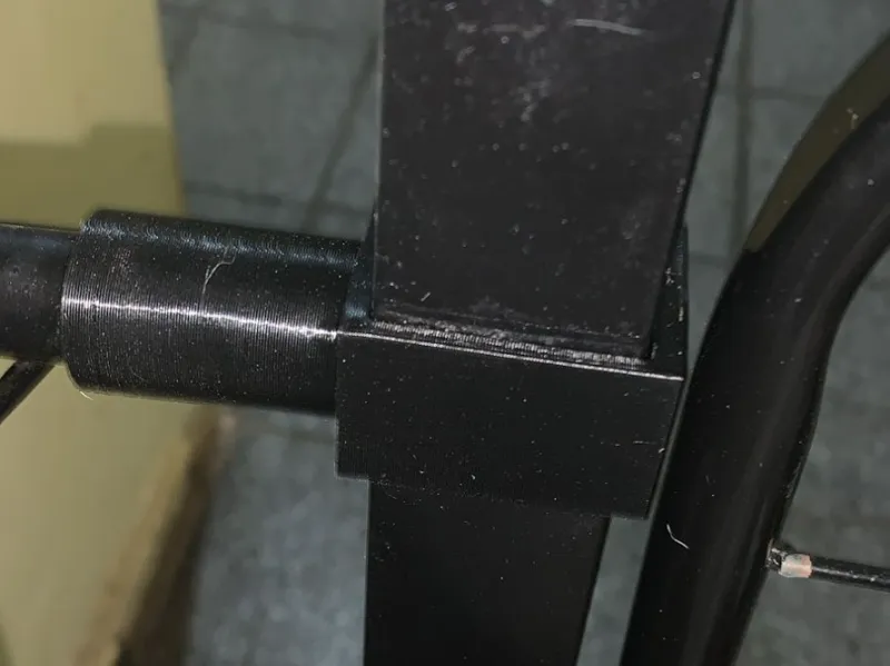 Suporte universal para portão (ajustável)