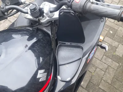 Suzuki Fairing Key Case
