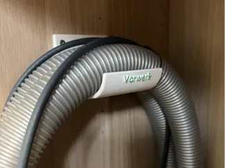 Vorwerk tube hanger