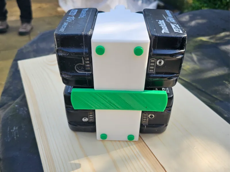 Stablising foot for Makita Caddy 4-pack Brian Dean