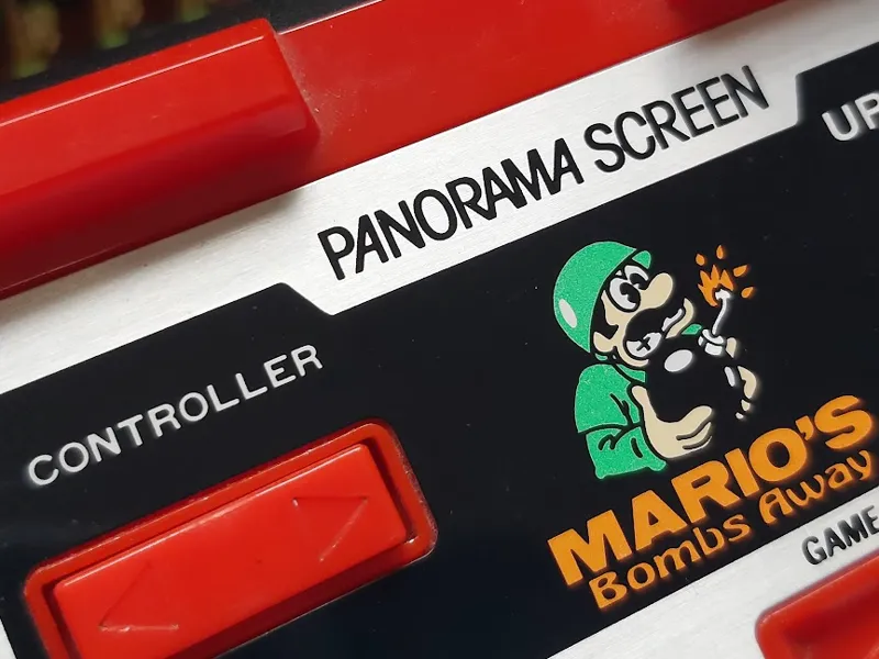 GameAndWatch battery cover (Bombs Away)