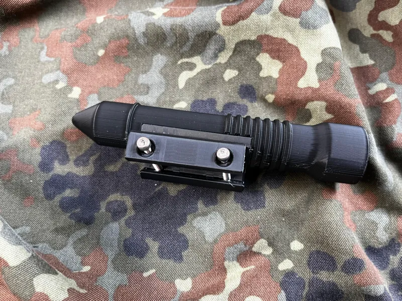Tactical Flashlight Dummy with Picatinny Mount