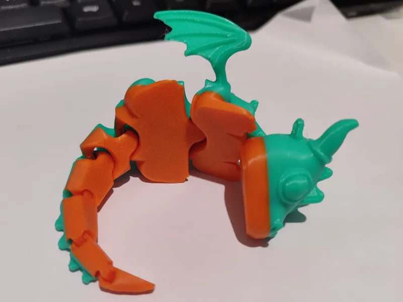 Mini dragón articulado