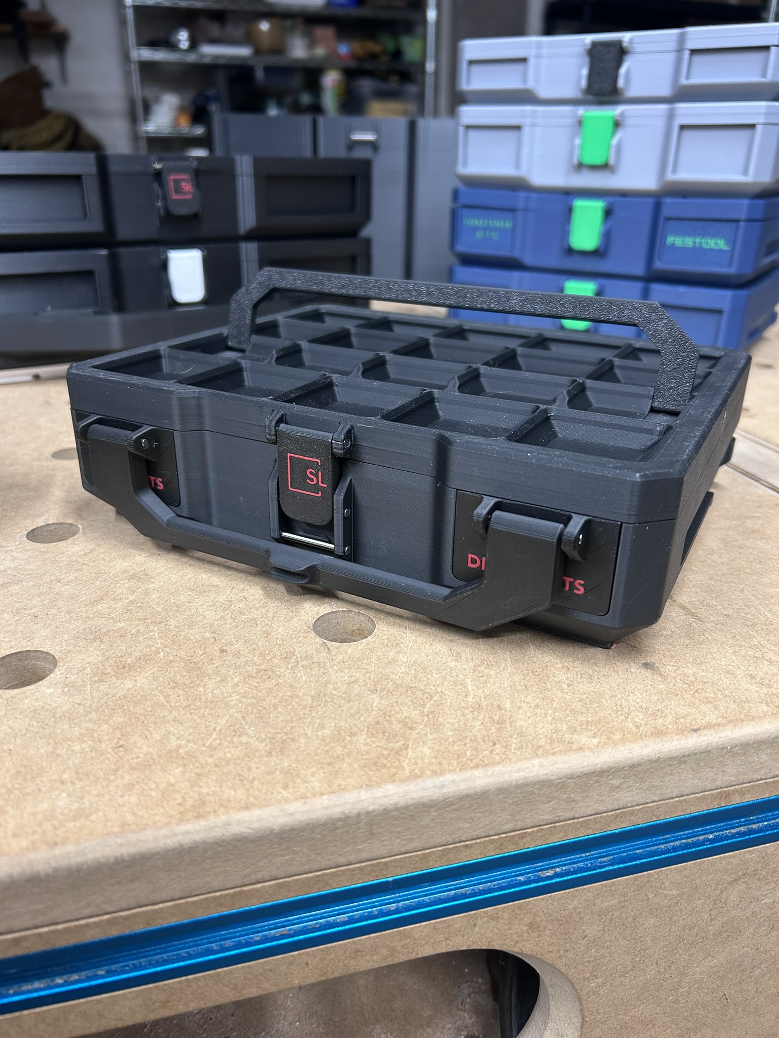 Miniatura 5 do modelo 3D Gridfinity Storage Box V2 [5x4]