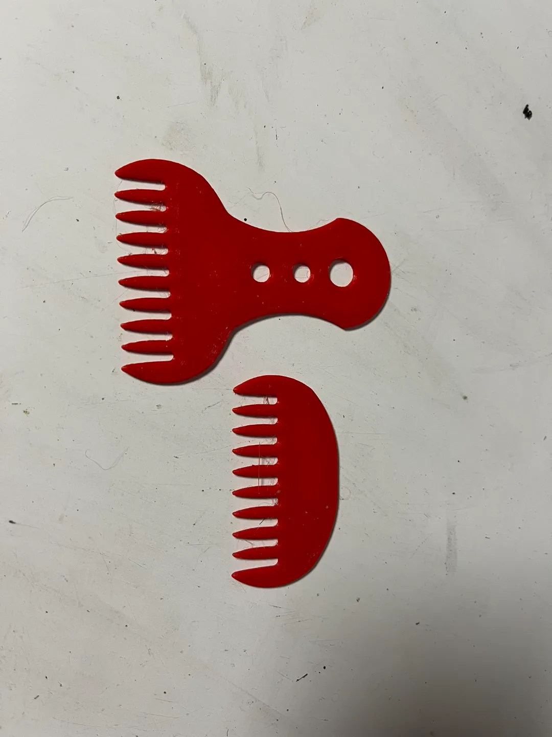 Peigne de coiffeur pour barbe