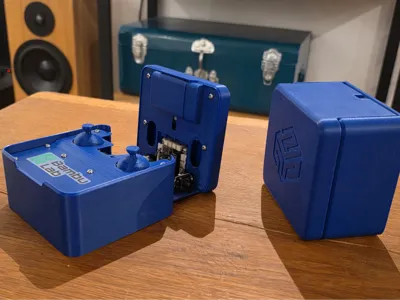 Fold'Remote - Compact Cyberbrick Remote