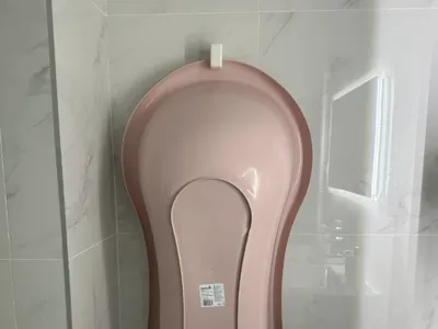 Baby bath holder