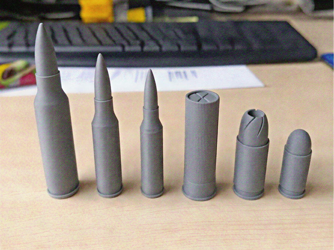 Bullet‑Style Chess Set