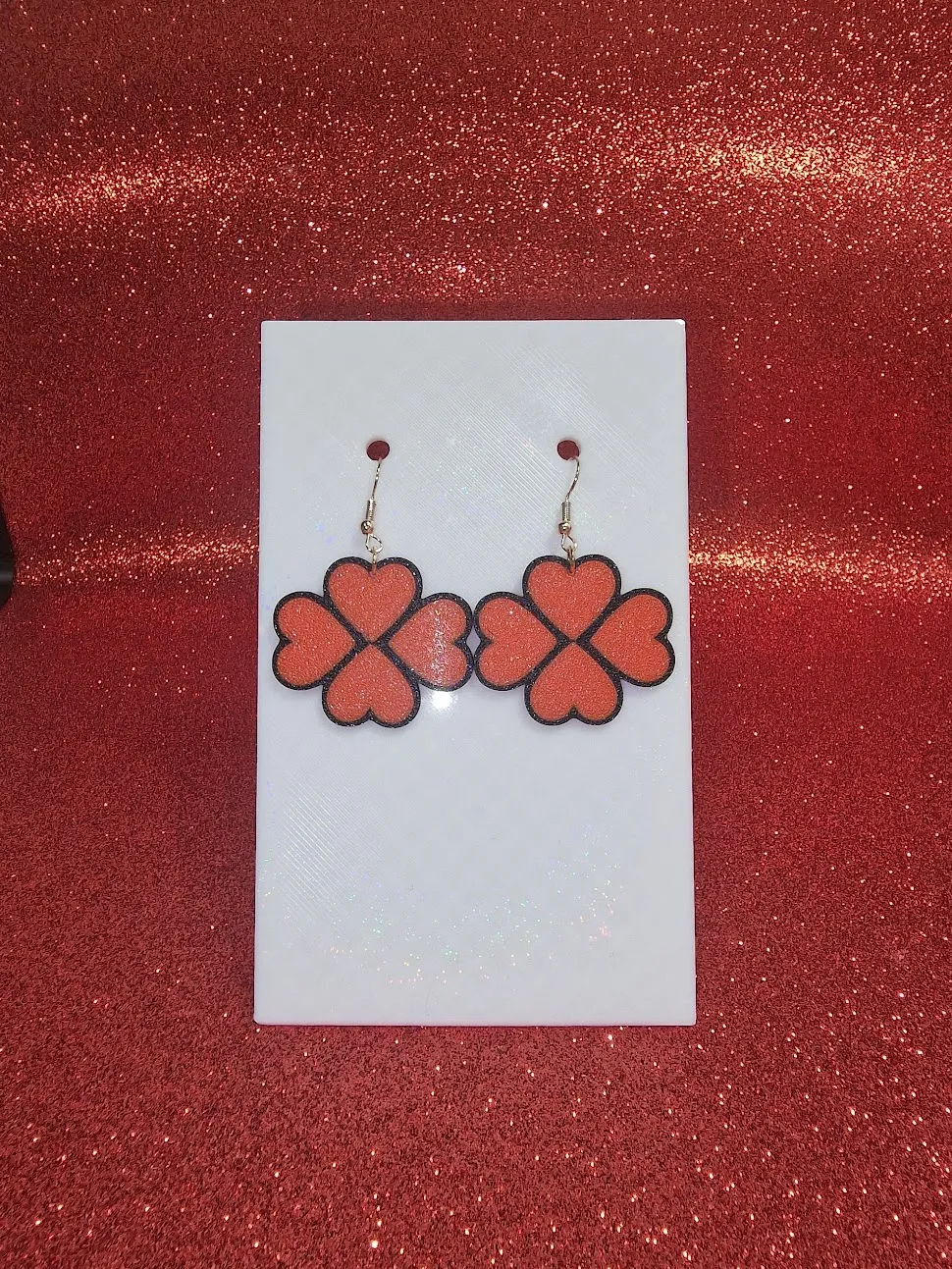 Four-leaf clover of hearts earrings view 2