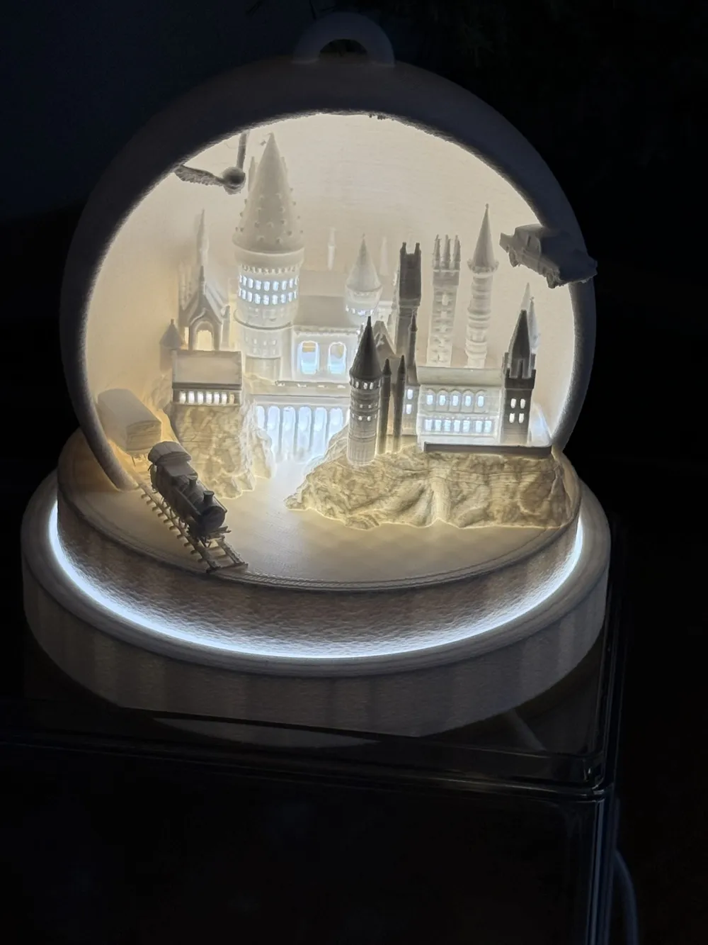 Figurine décorative de tour de nouvel an décorée de glace, conception spéciale