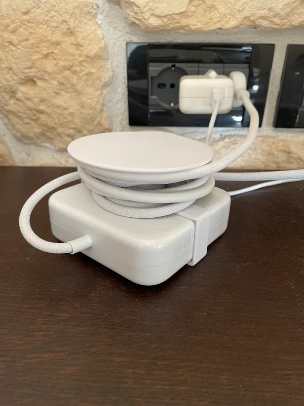 Range-câble pour cordon d'alimentation iMac
