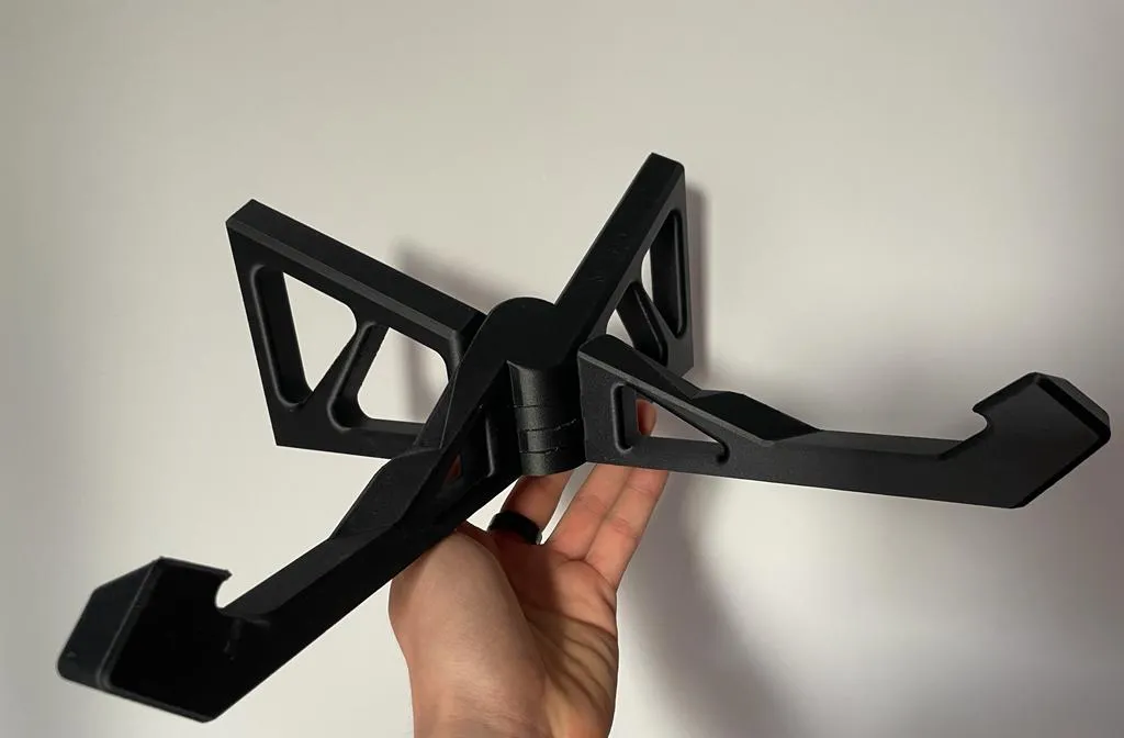 Foldable laptop stand view 4