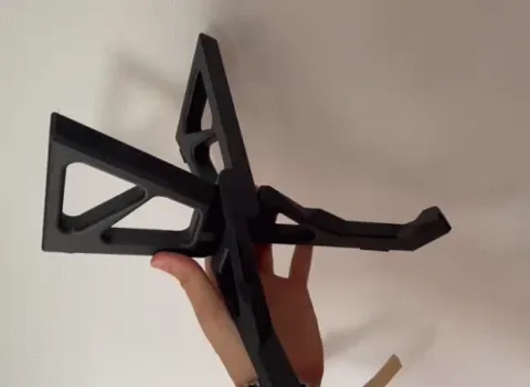 Foldable laptop stand