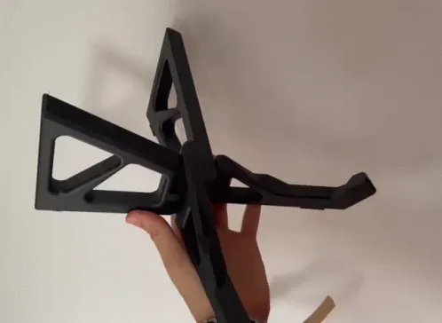 Foldable laptop stand