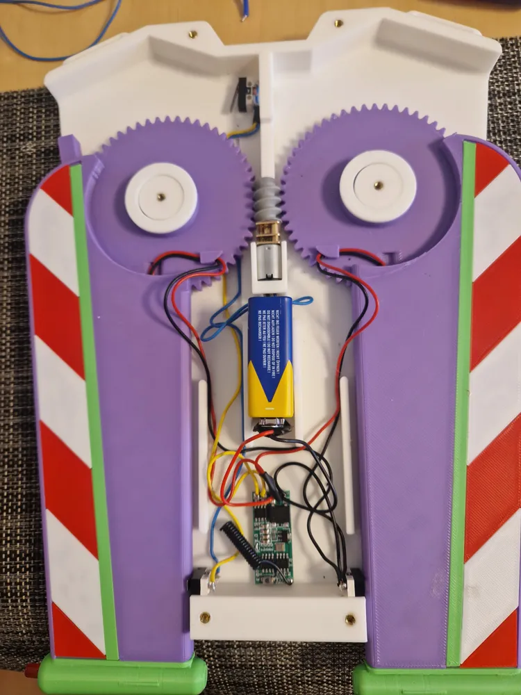Buzz Lightyear FULL MOTORIZED Jetpack by Laser&Layer Concept MakerWorld ...