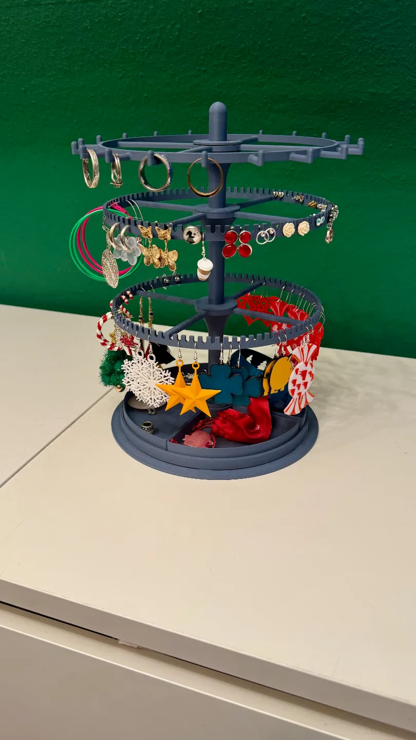 Rotating stand for earrings, rings and small necklaces, expandable view 2