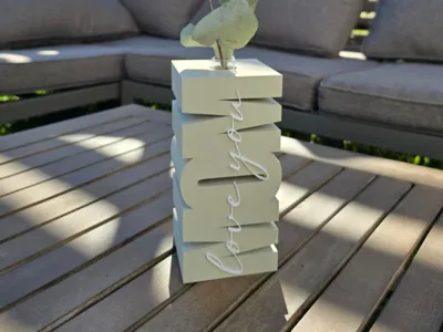 MOM "love you" Vase 
