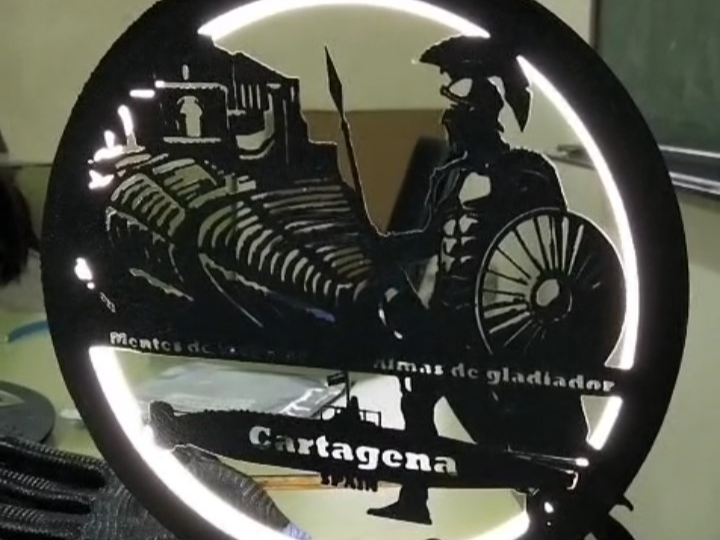 Lampara Cartagena circular, aro de luz preciosa.