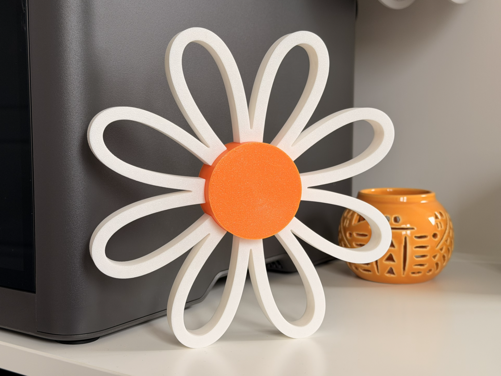 Decorative Daisy Flower - Free 3D Print Model - MakerWorld