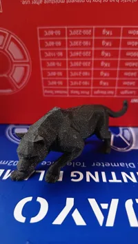 Panthère low poly — sculpture géométrique — photo 4