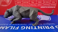 Panthère low poly — sculpture géométrique — photo 3