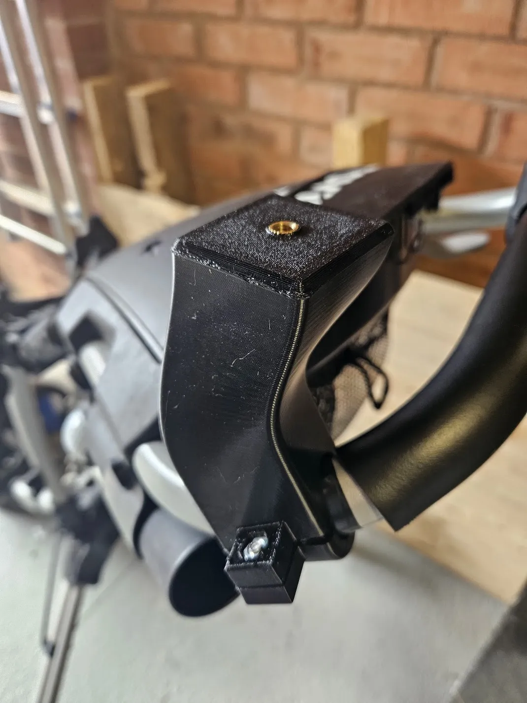Side umbrella mount for Clicgear/Rovic golf cart view 3