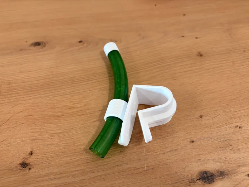 Aquarium Hose Holder – 16mm Bucket Mount V2