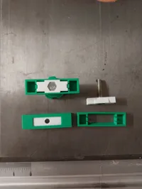 Serre-joints pour rainure de table de scie ou de défonceuse — photo 2