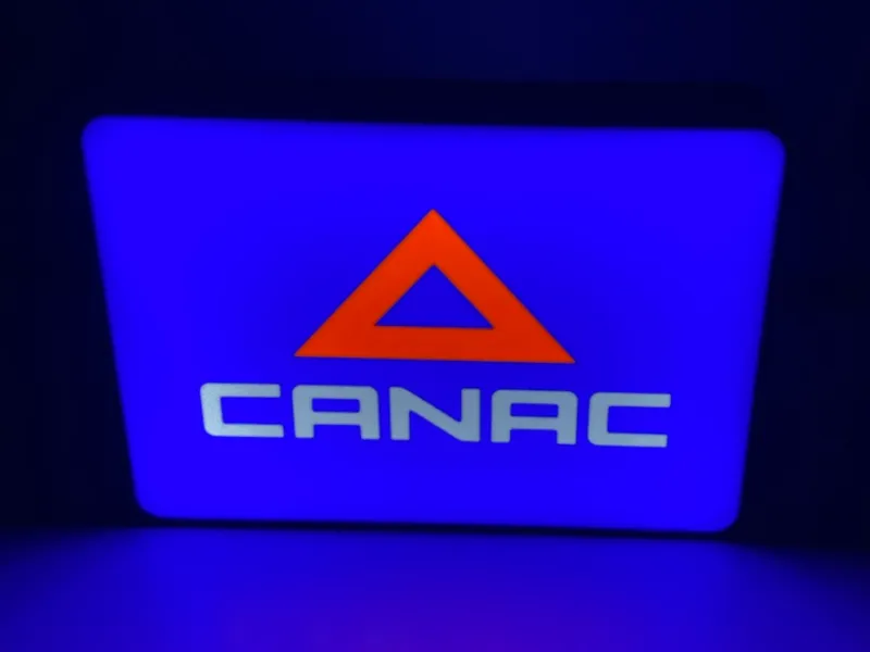 Lightbox Canac
