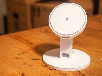 Desk/Wall Mount for Non-Apple MagSafe Chargers