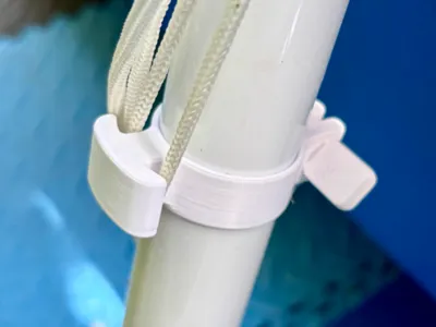 Hook for a 32mm pipe, no hardware needed (Intex)