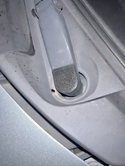2008 Toyota Yaris wiper cap