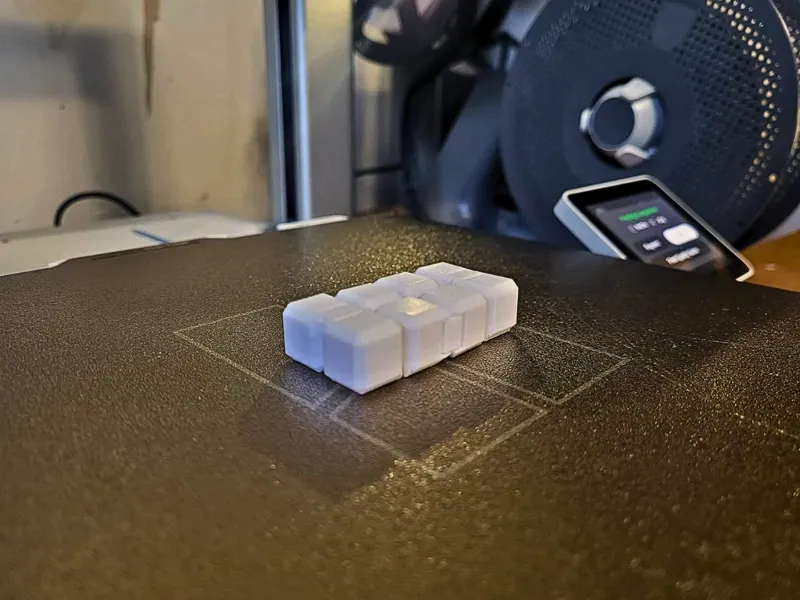 Mini infinity cube