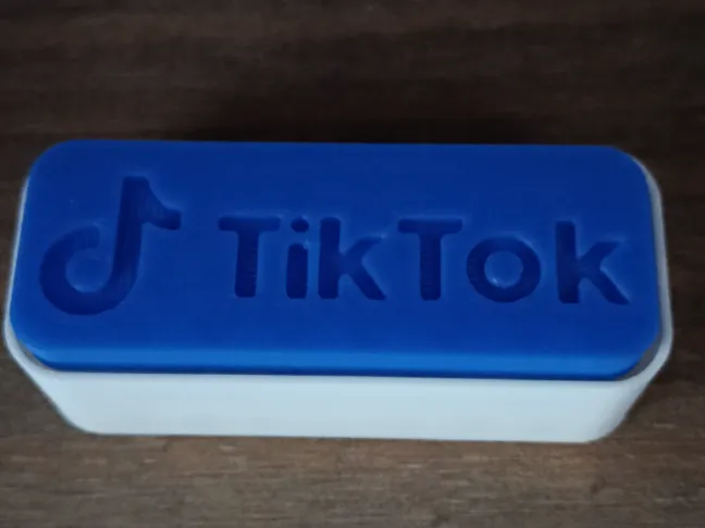 TikTok Fidget Clicker (requires keyboard switches)