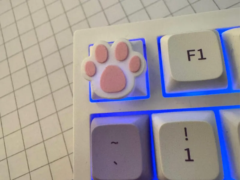 Cat paw keycap