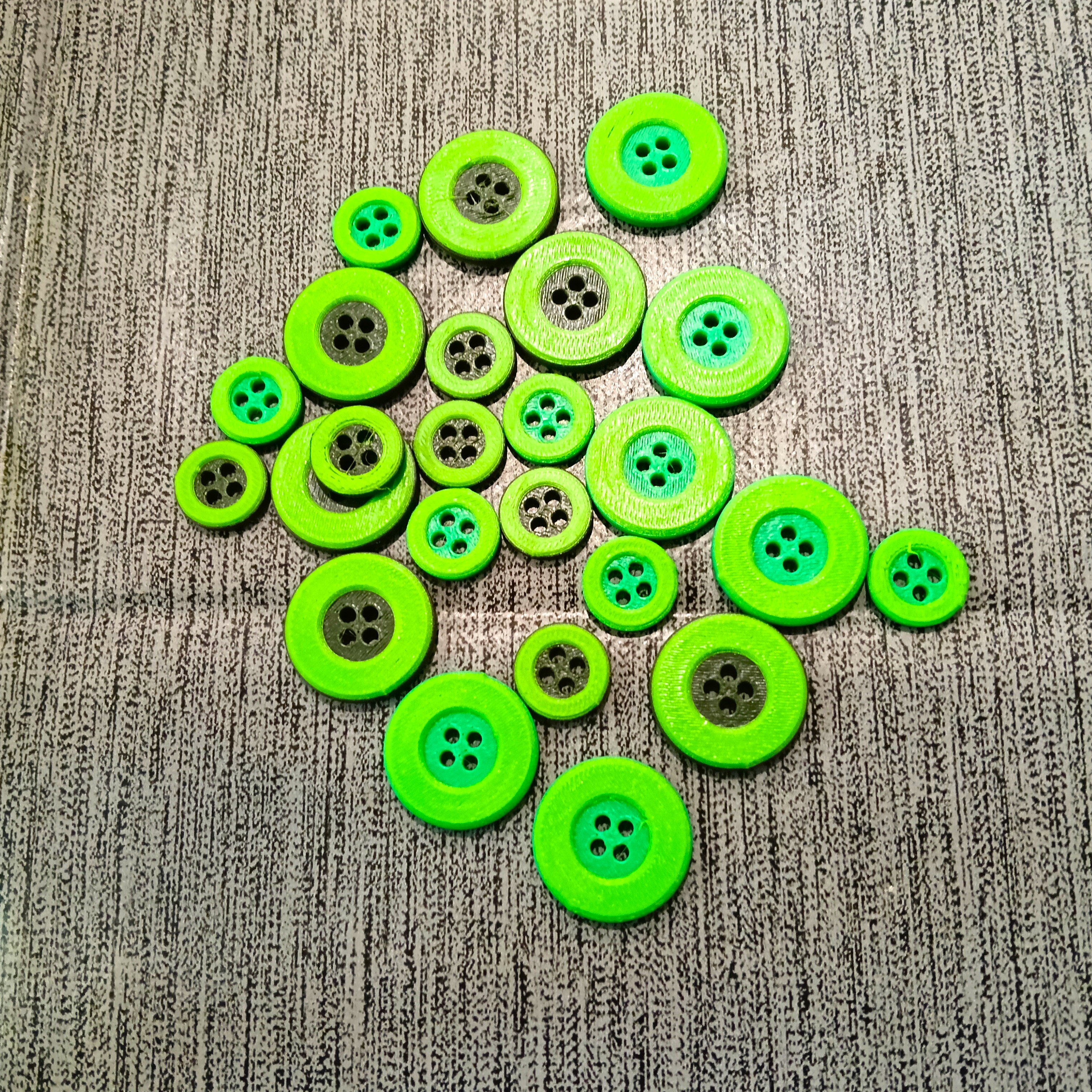 Miniatura 3 do modelo 3D Simple two color button LARGE - SMALL - MINI