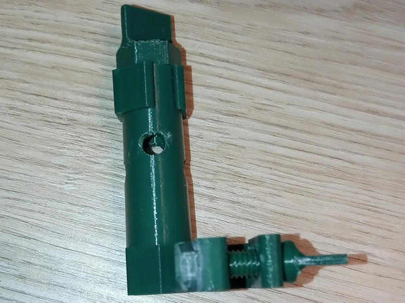 Mountable mouthpiece holder for trumpet