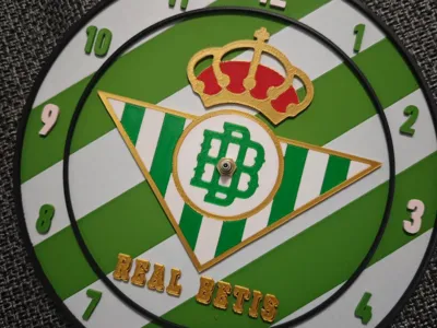 Real Betis Balompié Wall Clock – Multicolor