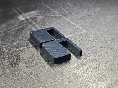 Floyd Rose style tremolo block locking insert